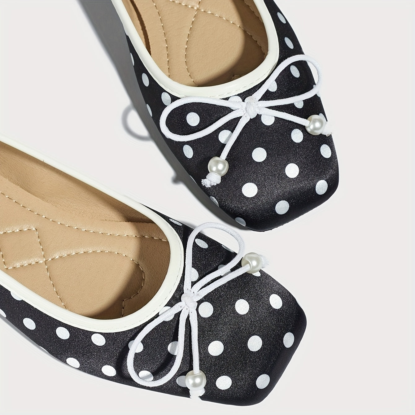 Polka Dot Ballet Flats by Maisonvirelle
