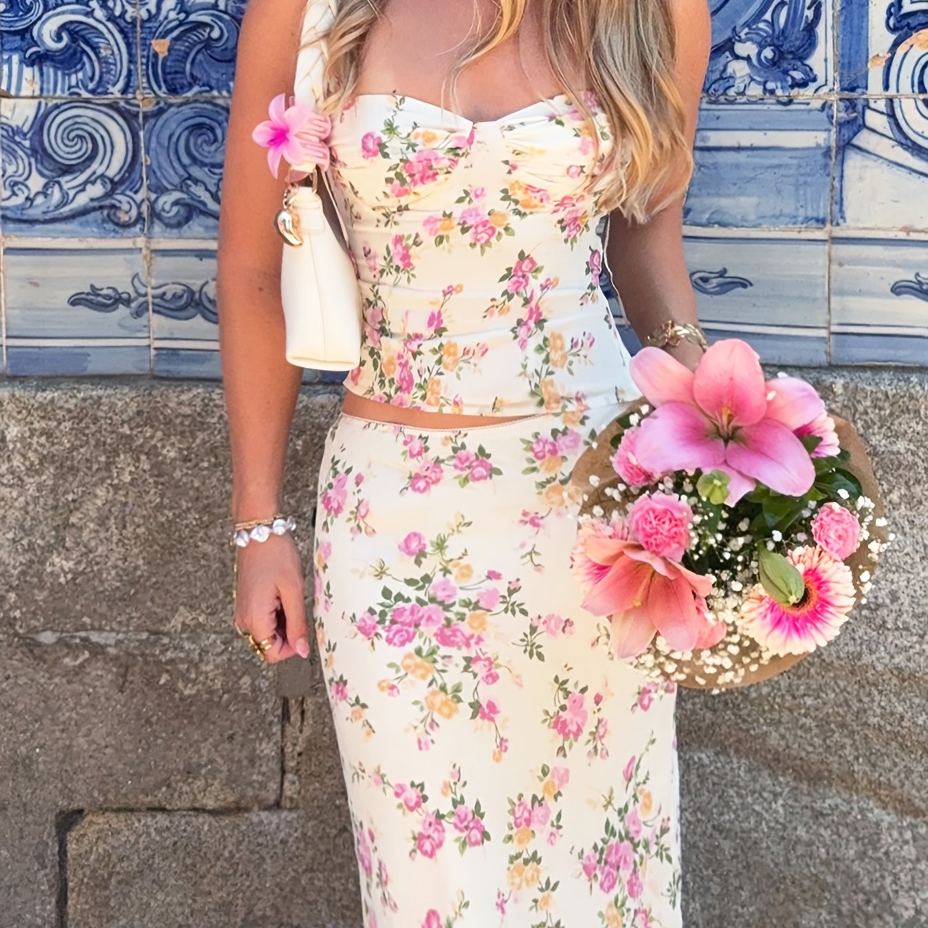 Sassygals French Holiday Style Floral Suspender Vest + Low-Waisted Hip-Hugging Long Skirt, Atmospheric Temperament Set