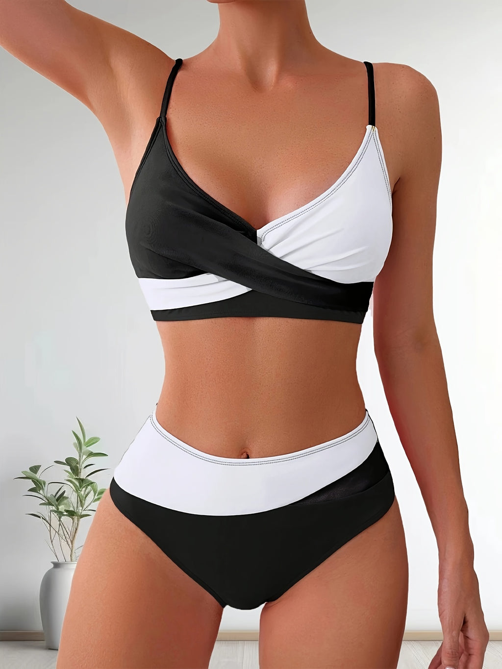 Solid Color Patchwork High-Waisted Sexy Bikini Split Swimsuit Swimwear