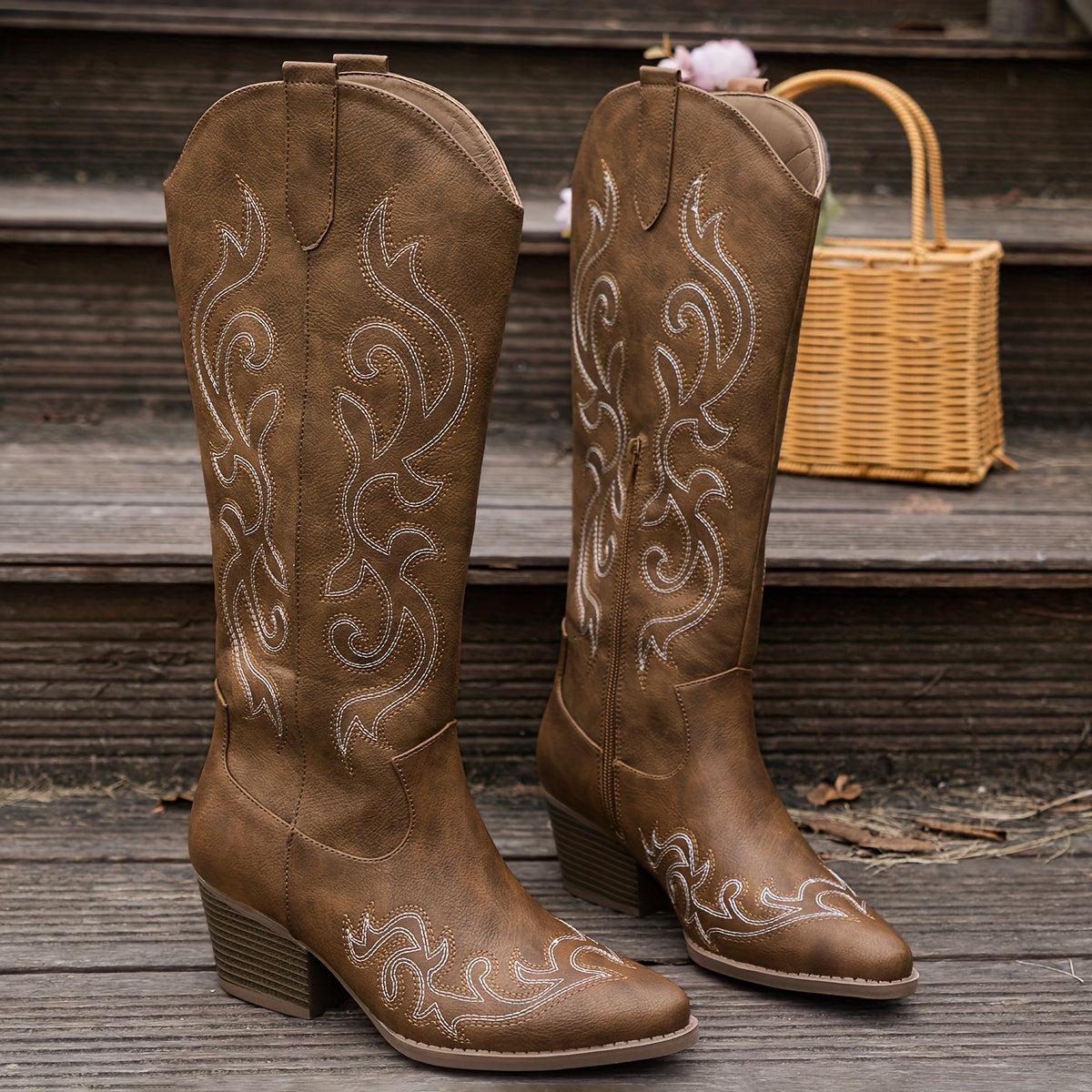 Women's Slip-on Boots, Classic and Elegant Embroidered Western Cowboy Boots, a Cute Light-colored Gift, Suitable for Music Festivals and Vacation Travel, a Fashionable Style, Women Shoes