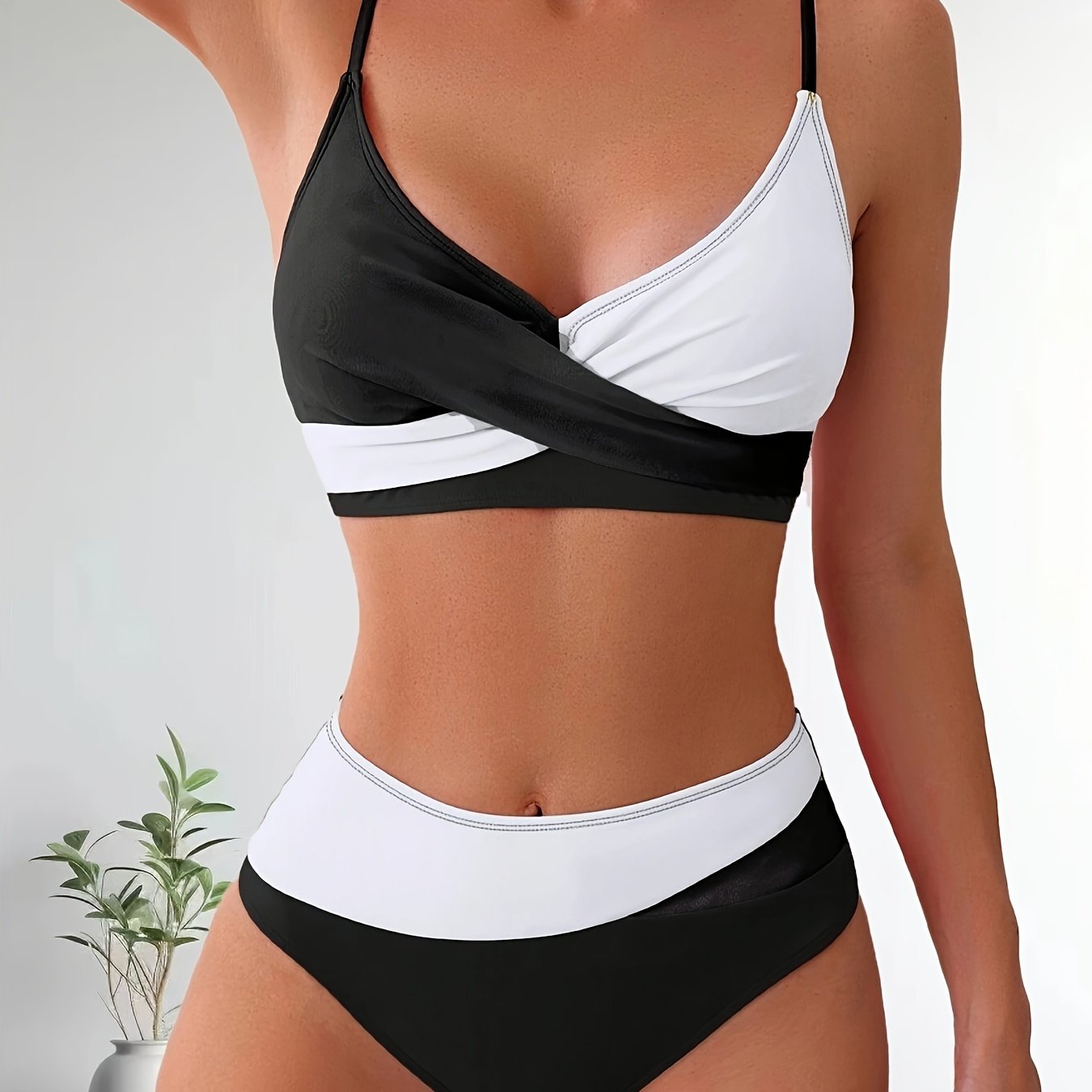 Solid Color Patchwork High-Waisted Sexy Bikini Split Swimsuit Swimwear