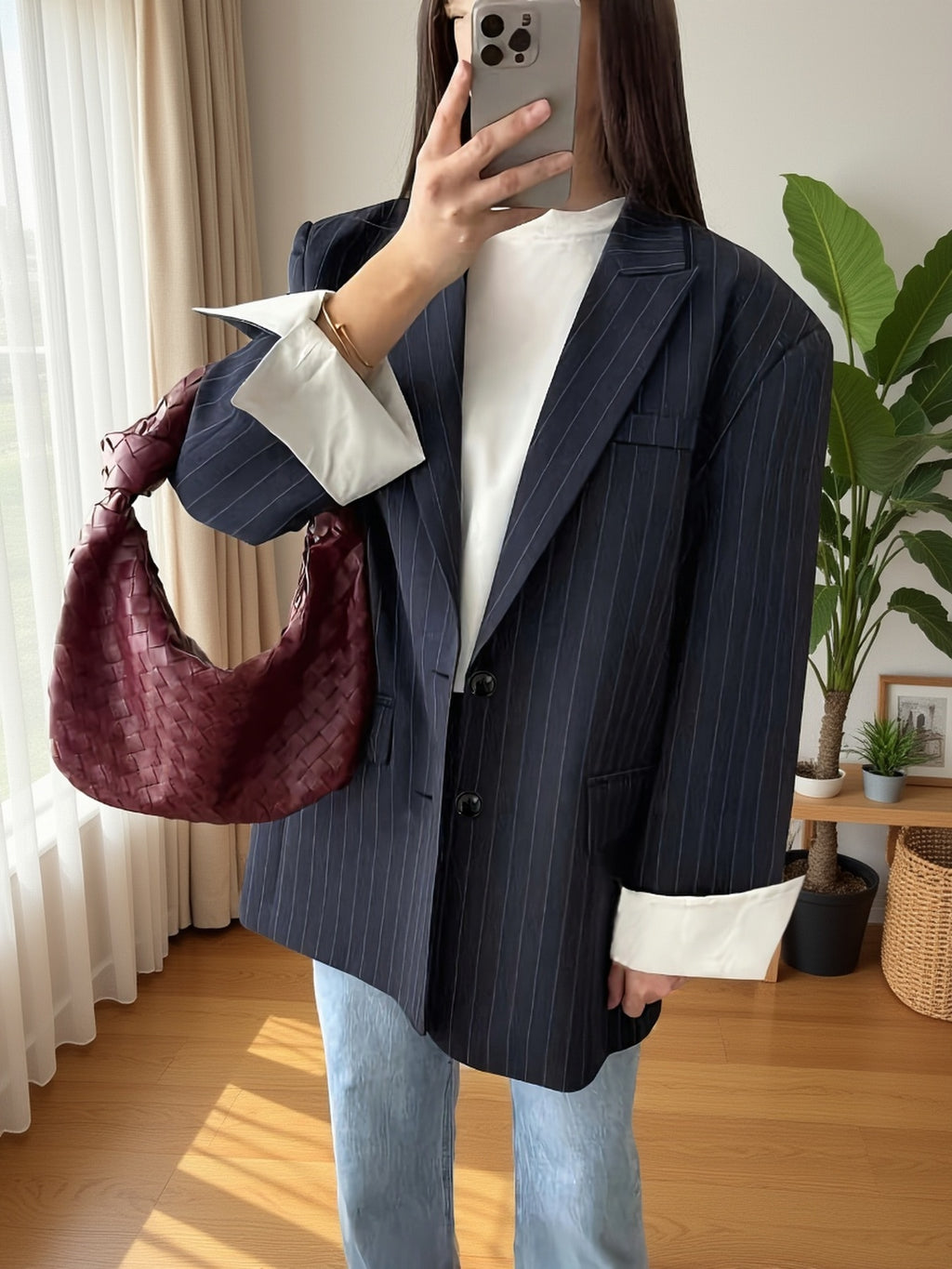 Directional Development Women'S Casual Blazer with a Single-Breasted Design, Loose Fit for European And American Commuting Style, Featuring a Minimalist One-Piece Design with Striped Cuffs And Contrasting Colors