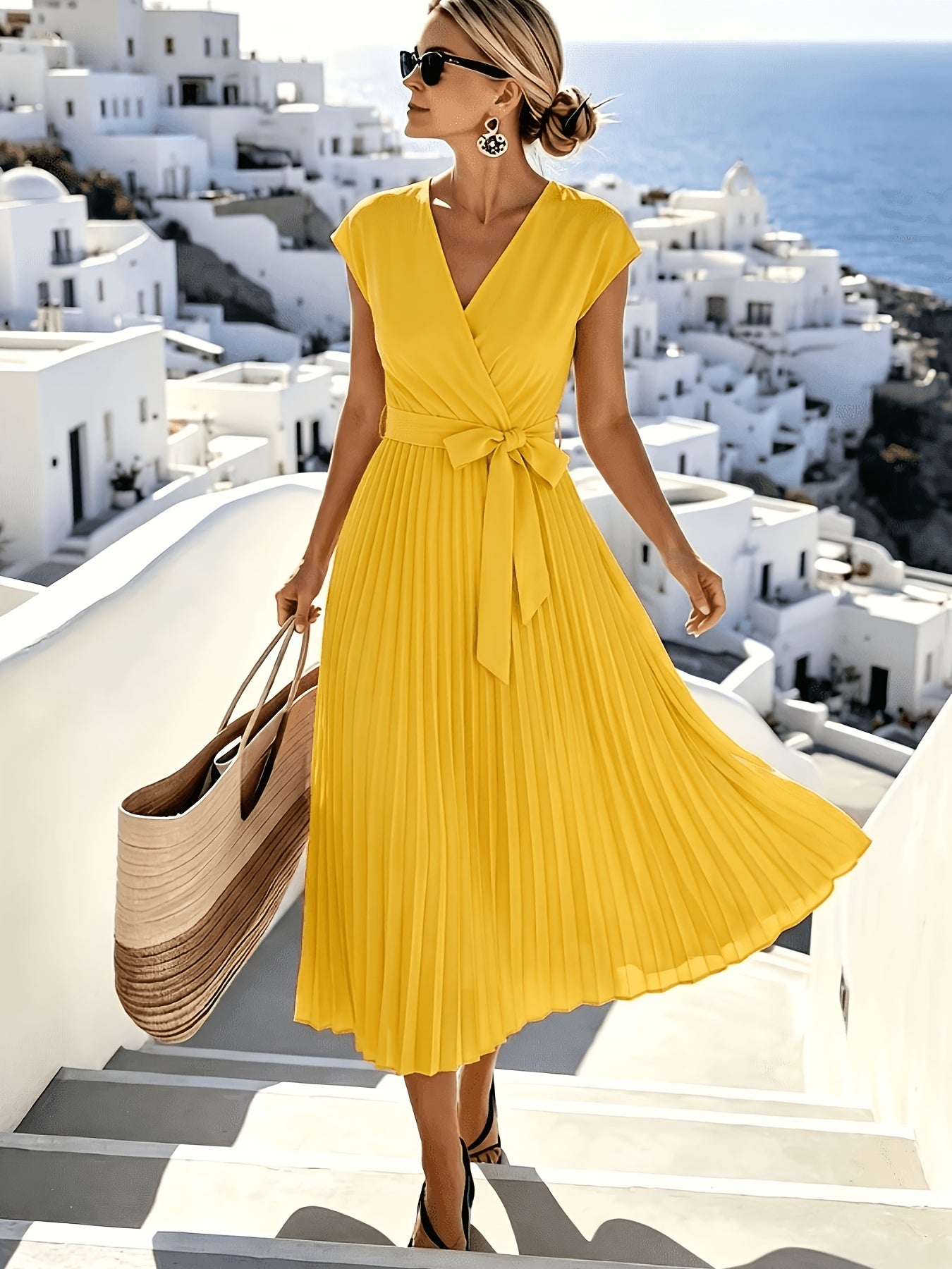 Women'S Elegant Solid V-Neck Sleeveless Tie-Belt Hem Pleated Flowy Midi Dress, Suitable for Casual Vacation Daily Gatherings, Fashionable And Generous Dress